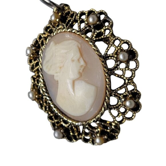 Vermeil Carved Shell Cameo Pendant Faux Pearl Accent Gold Tone Sterling Silver - Picture 4 of 14